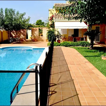 Luxury Corinto *